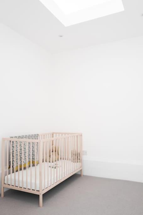 Appartamento Spacious Georgian Pad - Free Parking - Walk To Bath Esterno foto