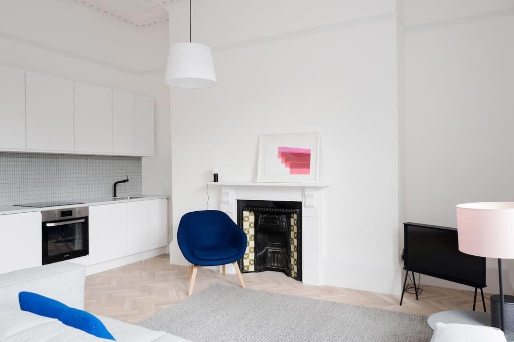 Appartamento Spacious Georgian Pad - Free Parking - Walk To Bath Esterno foto