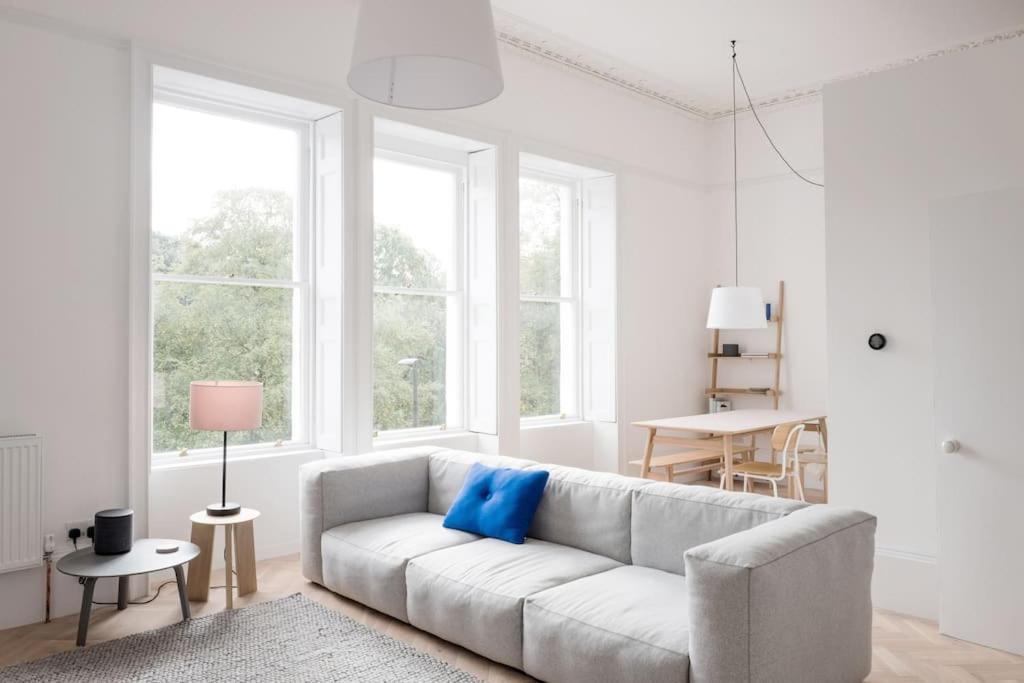 Appartamento Spacious Georgian Pad - Free Parking - Walk To Bath Esterno foto